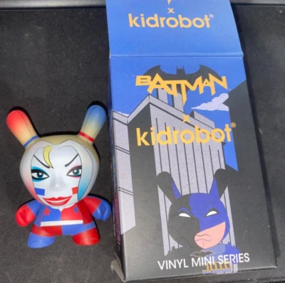 Kidrobot Batman DC comics Harley Quinn 3" Dunny  mini series 3/24 2017 b10 - Image 1 of 4