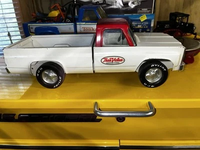 Camioneta pickup vintage de los años 70 Nylint True Value Ferreterías  Foto 1 de 4