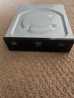 Lite-On 24X SATA Internal DVD+/-RW Drive Optical IHAS124-14 - Image 1 of 4