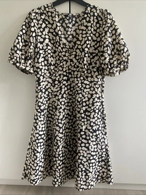 Uniqlo Short Sleeve Fit And Flare Dress XS - Image 1 of 4