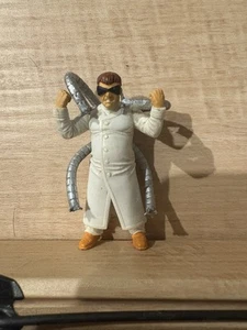 Dr Octopus Doc Ock Spiderman cattivo cappotto da laboratorio bianco 2,5" figura in PVC - Foto 1 di 6