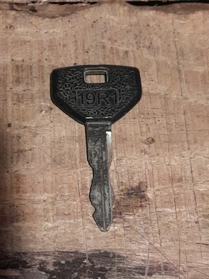 Черный и хромированный ключ зажигания для двери Dodge Chrysler Jeep Axxess 19R1 - Изображение 1 из 2