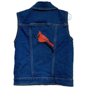 Hand Printed Upcycled Girls Small (5-6) Blue Denim Jean Vest w Red Cardinal Bird - Picture 1 of 3