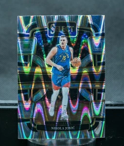 2023-24 Panini Select - Nikola Jokić Concourse - Tectonic Prizm #32 Nuggets - Picture 1 of 2