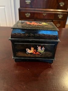 Russian Lacquer Lidded Box 5 x 5 x4 - Picture 1 of 8