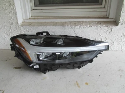 OEM 2018-21 Volvo XC60 Right Passenger Headlight - Image 1 of 4