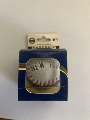 Mini béisbol Steiner New York Yankees Foto 1 de 2