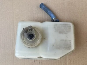 Porsche 944 Turbo OEM Brake Fluid Reservoir Tank in good working condition - Picture 1 of 5