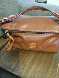 Dooney Bourke Lg Hobo Schultertasche Glattleder McKenzie Quaste Natur Braun - Bild 1 von 19