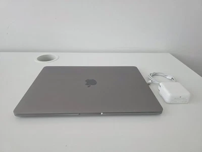 Apple MacBook Pro 13” 2020 – Intel Core i5, 16GB RAM, 512GB SSD – 134 Cycles - Image 1 of 4