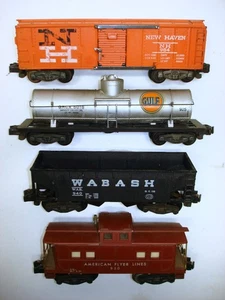 4 Stück American Flyer Knuckle Couper Güterwagen [Lot CB9-F14] - Bild 1 von 2