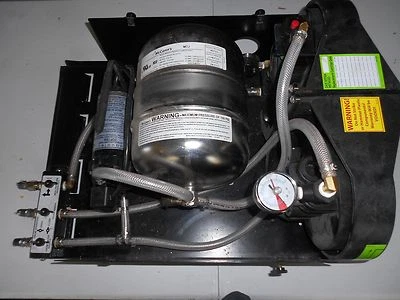 Sistemas de bebidas McCann's Manitowoc Foto 1 de 3