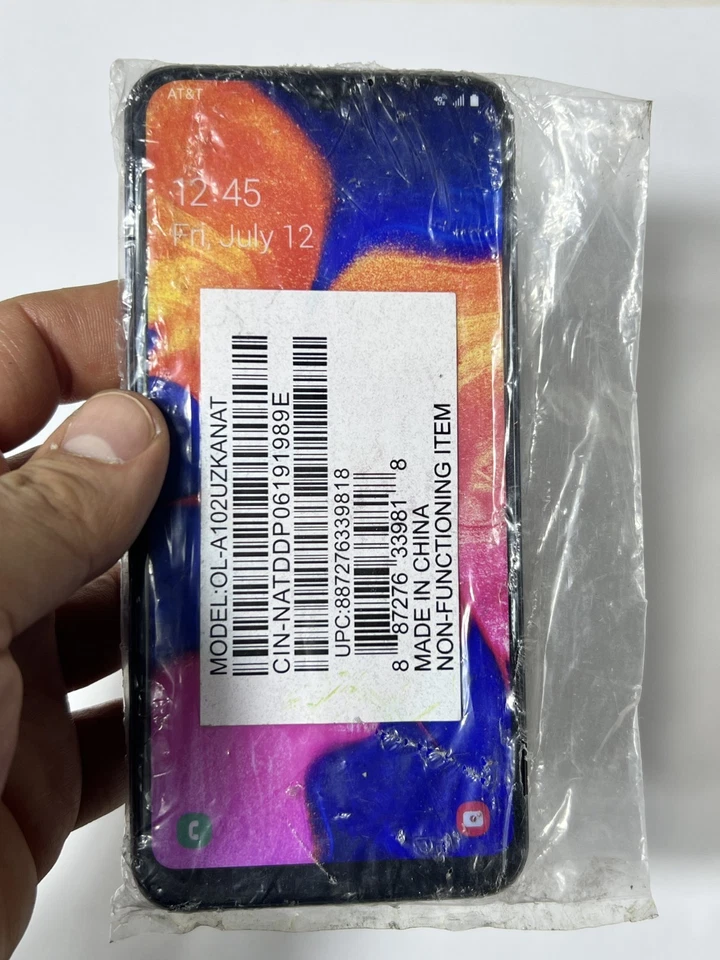 AT&T Samsung SM-A102U Galaxy A10e - Modelo de juguete realista pantalla ficticia teléfono utilería Foto 1 de 4