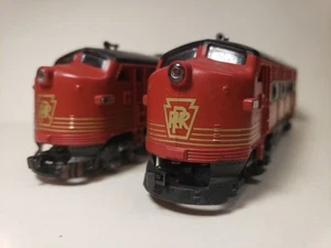 Model Power (Marx?) F2 diesel locomotives PRR HO EMD - Picture 1 of 9