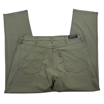 Pantalones Levi's 511 para hombre 38x30 verdes diseñados para movimiento ajuste ceñido rendimiento Foto 1 de 4