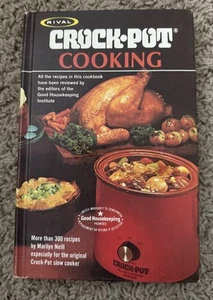 Rival Crock-Pot Cooking by Marilyn Neill (Vintage Hardback) – 1975 Golden Press - Foto 1 di 4