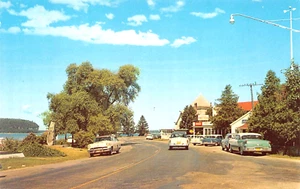 Coches antiguos Door County WI Picturesqe Ephraim y letrero de Coca-Cola, postal - Imagen 1 de 2