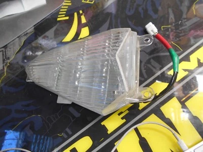 2006 2007 YAMAHA OEM YZF R6 R6R LANTERNA TRASEIRA TRASEIRA LUZ DE FREIO TRASEIRA bom estado - Imagem 1 de 3