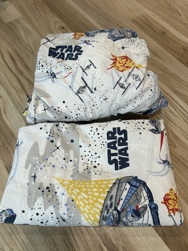 Conjunto de lençóis Pottery Barn Kids Star Wars tamanho duplo Millennium Falcon - Imagem 1 de 4