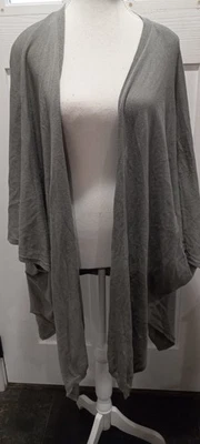 Poncho suéter ligero Bongo para mujer talla grande Foto 1 de 4