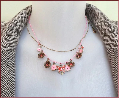 COLLAR DE DOBLE CADENA ALAMBRE ROSA ORO PEREGRINO CRISTALES ESMALTE ENCANTO FLORES ROSAS  Foto 1 de 3
