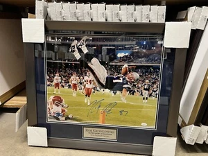ROB GRONKOWSKI Signed 16 x 20 Framed To 23x27 Patriots JSA Certified - Picture 1 of 3