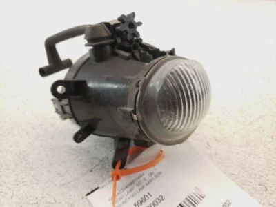 02-05 BMW 320i 325i OEM Front Fog Lamp 63176911007  - Image 1 of 4