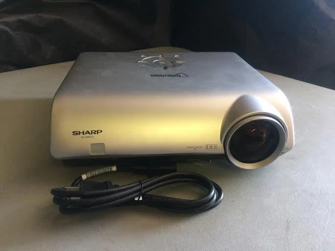SHARP PG-MB60X PORTABLE DLP PORTABLE PROJECTOR WORKS GREAT!! CLEAR IMAGE!! - Image 1 of 3