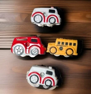 VEHÍCULOS DE REPUESTO YEZI CAR ADVENTURES AUTOBÚS ESCOLAR AMBULANCIA CAMIÓN DE BOMBEROS MINI - Imagen 1 de 3