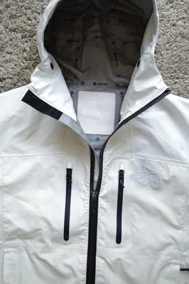 Chaqueta Stussy GoreTex Recycled Guide Shell Off White Cream 2023 Mountain G2U Foto 1 de 4
