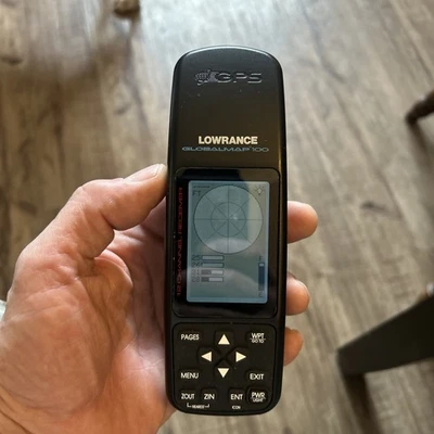 GPS-приемник портативный Lowrance Globalmap 100 - Изображение 1 из 4
