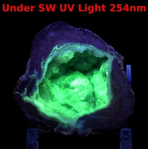 475 g de calcedonia con geoda druzy de cuarzo que brilla bajo cristal de piedras preciosas UV - Dugway - Imagen 1 de 5