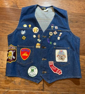Vintage Biker Weste Pins Patches Yamaha Venture SMCA ￼AMA + More Wrangler XL OOAK - Bild 1 von 10