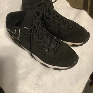 Mens Fila Black Suede High Top Men’s Running Track Shoes Size 9.5 - Picture 1 of 8