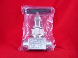 Válvula de aguja de capó de unión de servicio severo Swagelok SS 1/2", SS-12NBF8 - Imagen 1 de 1