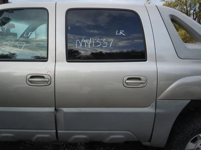 Chevrolet Avalanche 1500 2002 02 conjunto de puerta trasera conductor izquierdo OEM U382E Foto 1 de 3