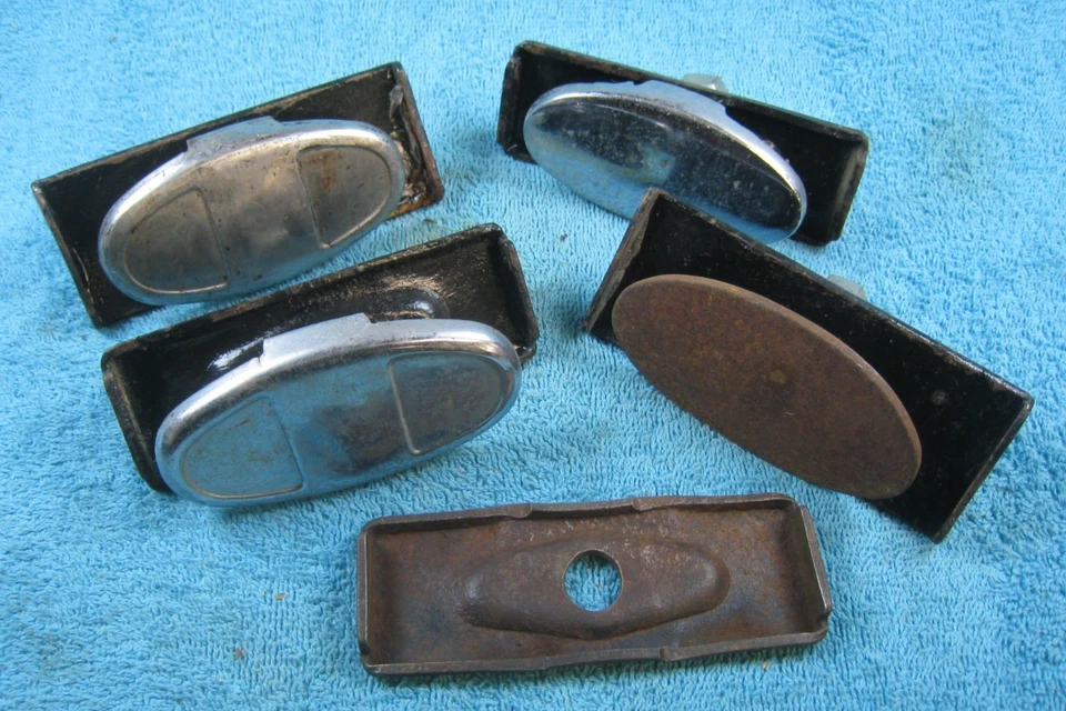 Lote de abrazaderas de parachoques y soportes de montaje Ford modelo A 30 31 piezas Foto 1 de 4