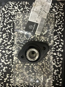 Genuine Mercedes-Benz Engine Mount VLRUB 116-241-33-13 - Picture 1 of 1