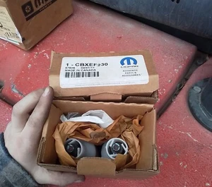 Giunto di Supporto, Guida, fronte, inferiore Jeep Cherokee, Liberty (KJ)CBXEF230 - Foto 1 di 1