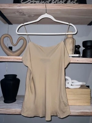 Camisola Ralph Lauren Silk Charmeuse en arena, talla 12 precio de venta sugerido por el fabricante $590 Foto 1 de 4