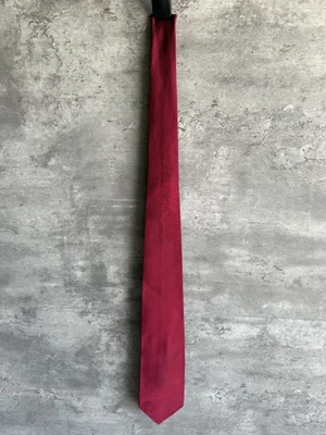 Corbata de seda hecha a mano roja maciza grande y alta Robert Talbott Rochester vintage EE. UU. Foto 1 de 3