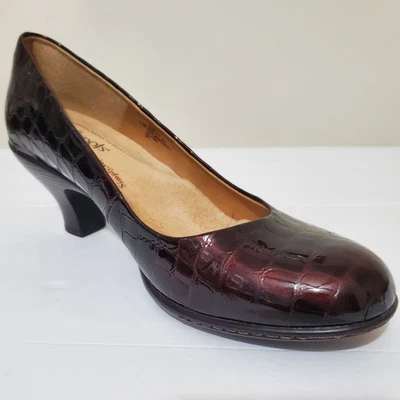 Softspots brown patent leather embossed faux croc career pump shoes 8.5 NWOB - Image 1 of 4