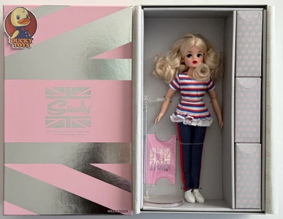 Sindy Collector’s Club Doll Weekender Limited Edition by Kid Kreations NRFB - Image 1 of 4