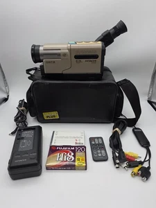 Videocamera Hitachi VM-H710A Hi-8 testata FUNZIONANTE con tutto in foto vedi - Foto 1 di 24