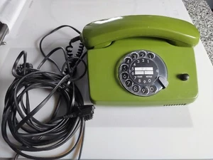 Kulttelefon FeTap 792-1 grün mit Wählscheibe vom September 1986 - Bild 1 von 2