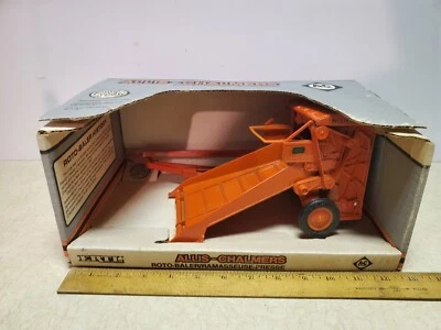 Toy Ertl Allis-Chalmers 1/16 scale Roto-Baler NIB # 1244 - Image 1 of 4