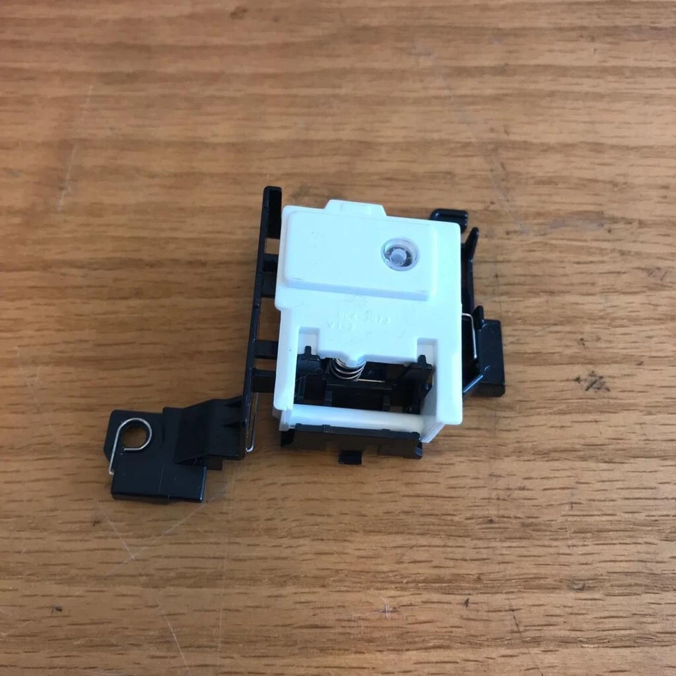 HP Color Laser Jet Pro MFP M479 RM2-7404 RC4-3873 Power Switch Assy - Image 1 of 4