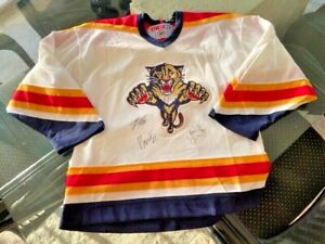 1990s VINTAGE FLORIDA PANTHERS AUTOGRAPHED WHITE HOCKEY JERSEY Youth size L/XL