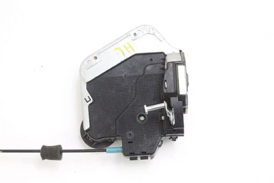 Cerradura puerta trasera izquierda toyota rav 4 iii a3 6906042030 04-2011 Foto 1 de 4