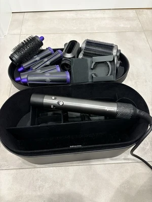 Dyson Airwrap Multi-Styler - Bild 1 von 3